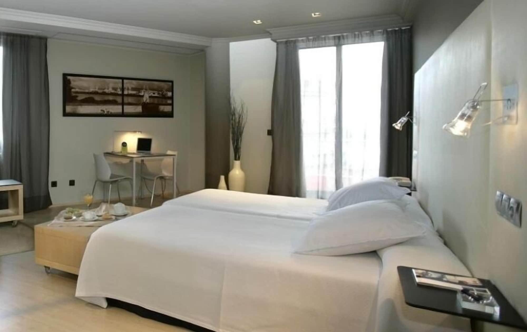 Hotel Almirante Φερόλ Εξωτερικό φωτογραφία