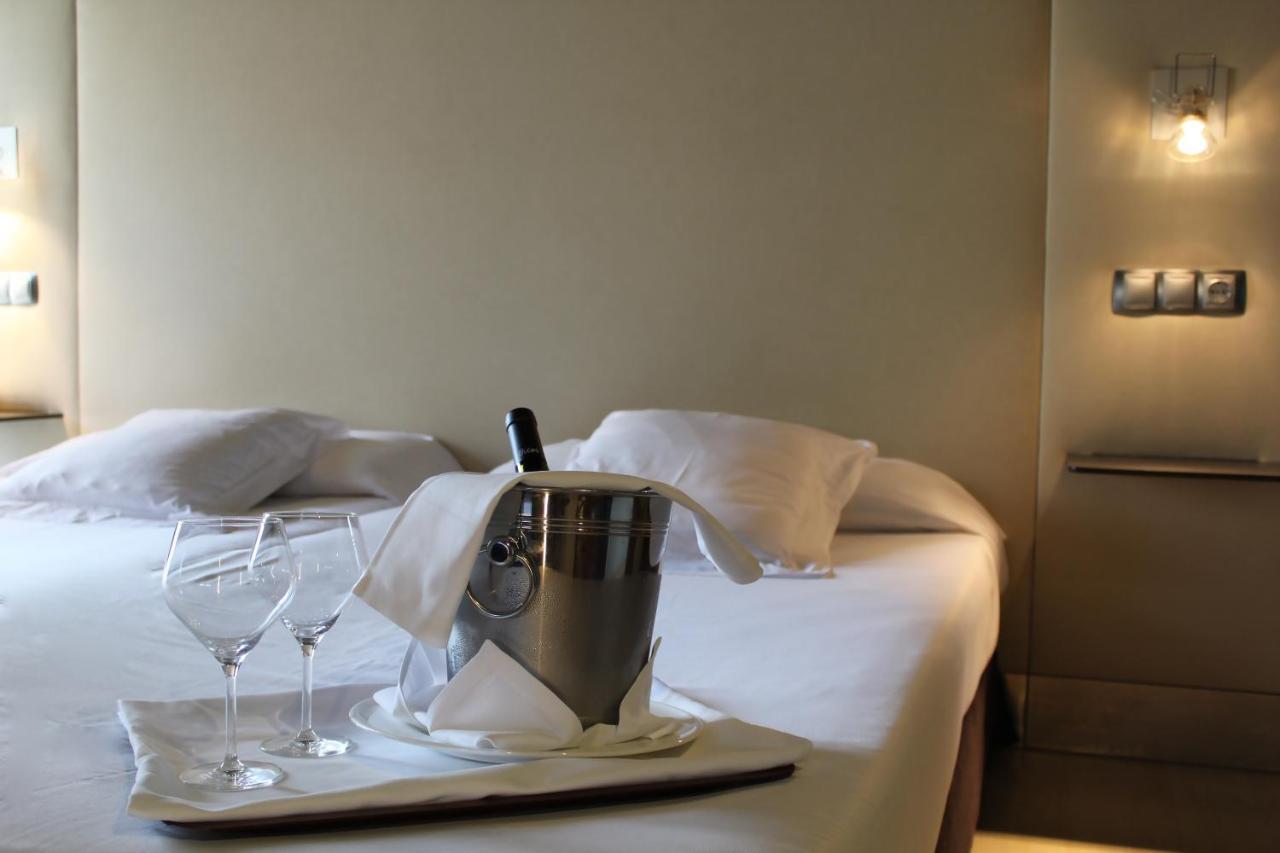 Hotel Almirante Φερόλ Εξωτερικό φωτογραφία